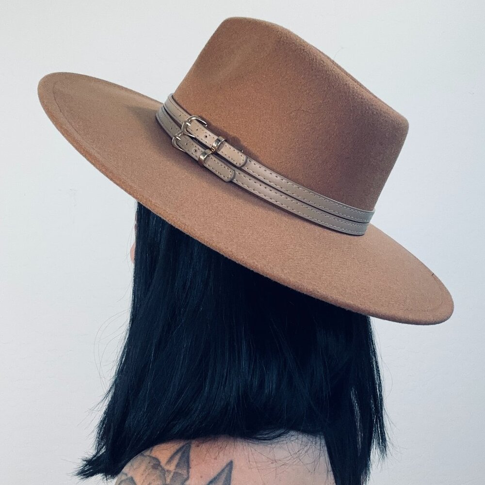 Double Buckle Felt Rancher Hat